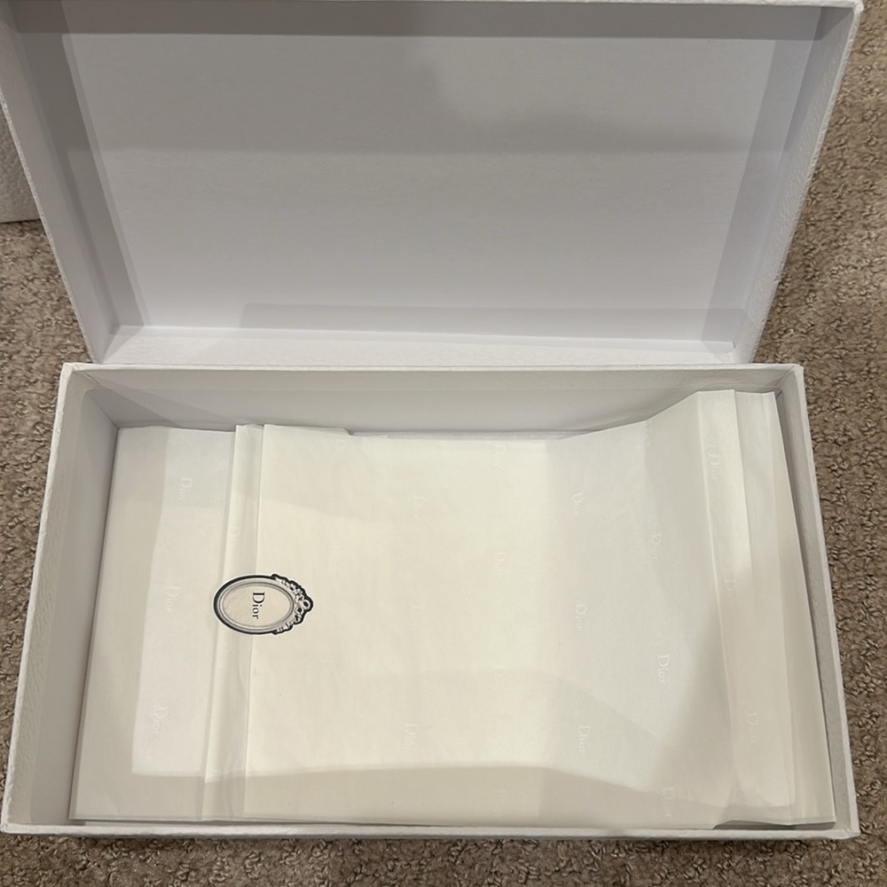 Dior box(woc box) - Picture 2 of 2